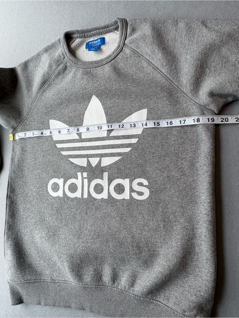 adidas Light Gray Crewneck Sweatshirt with White Trefoil unisex sz S - Picture 7 of 10